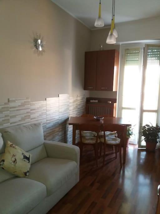 Appartement Mice Ottima Soluzione Per Il Centro E La Svizzera *
