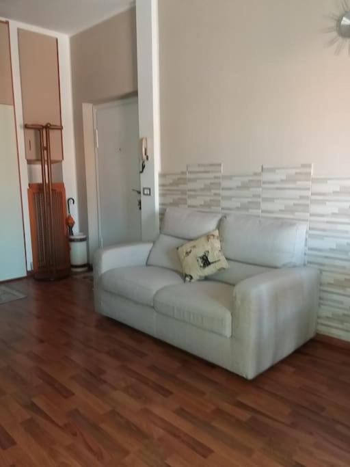Appartement Mice Ottima Soluzione Per Il Centro E La Svizzera